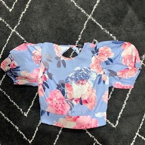 Floral Express Puff Sleeve Open Back Crop Top